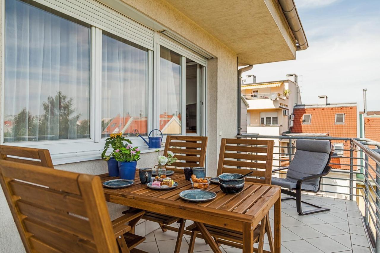 Almere With Free Parking Budapest Luaran gambar